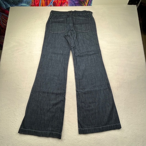 Old Navy NWT Women's "The Diva" Flared Jeans, size 6 Regular Wide Leg Boot Cut - Picture 14 of 16